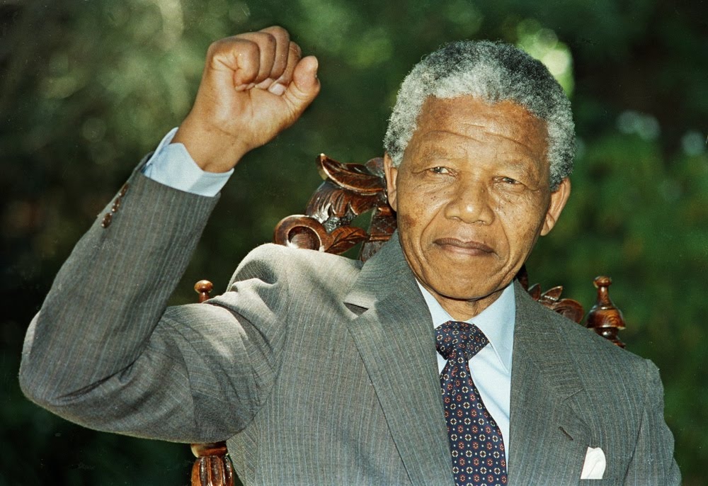 A propósito de los mundos paralelos: ¿por qué es necesario un colisionador? 2 -2