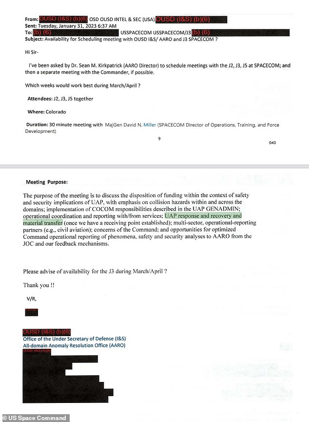 La última revelación del Dr. Kirkpatrick agrega contexto a una intrigante publicación de 78 páginas de planes redactados entre AARO y el Comando Espacial de EE. UU. (arriba), donde el físico se había desempeñado anteriormente como subdirector de inteligencia de 2019 a 2021.