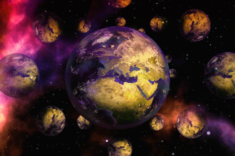 Un físico argumenta que podría existir un universo "espejo" donde el tiempo corre al revés que en el nuestro.